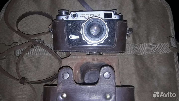 Пленочный фотоаппарат фэд-2
