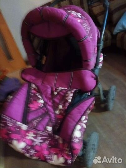 Прогулочная коляска