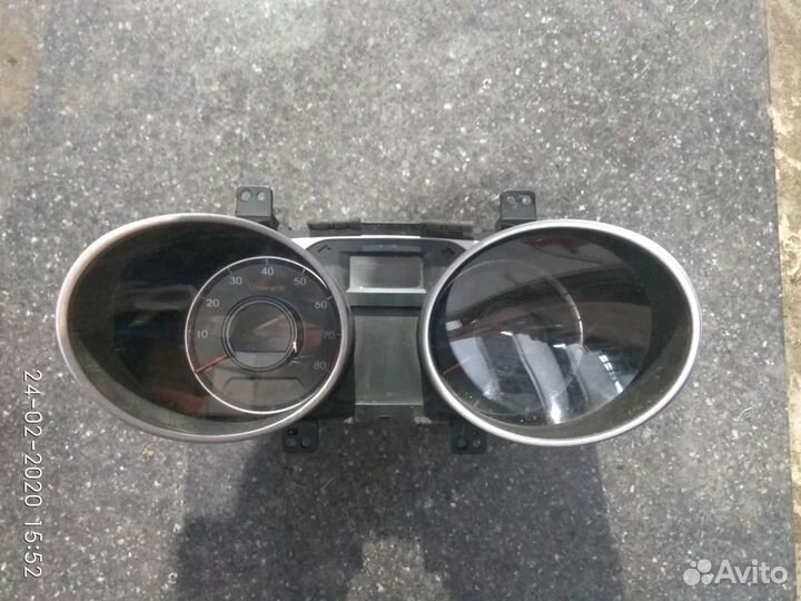Панель приборов на Хендай IX 35 (АКПП)