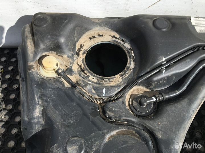 Бак топливный