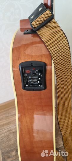 Yamaha FX370C гитара