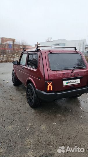 LADA 4x4 (Нива) 1.7 МТ, 2011, 210 000 км