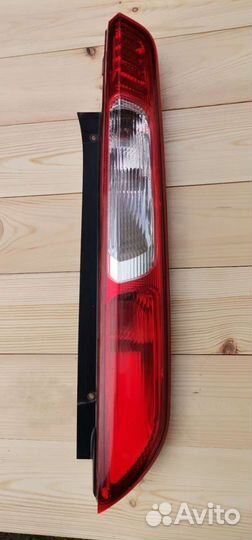 Фонарь задний ford focus 2