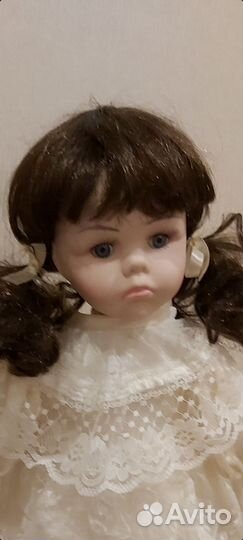 Кукла фарфоровая коллекционная