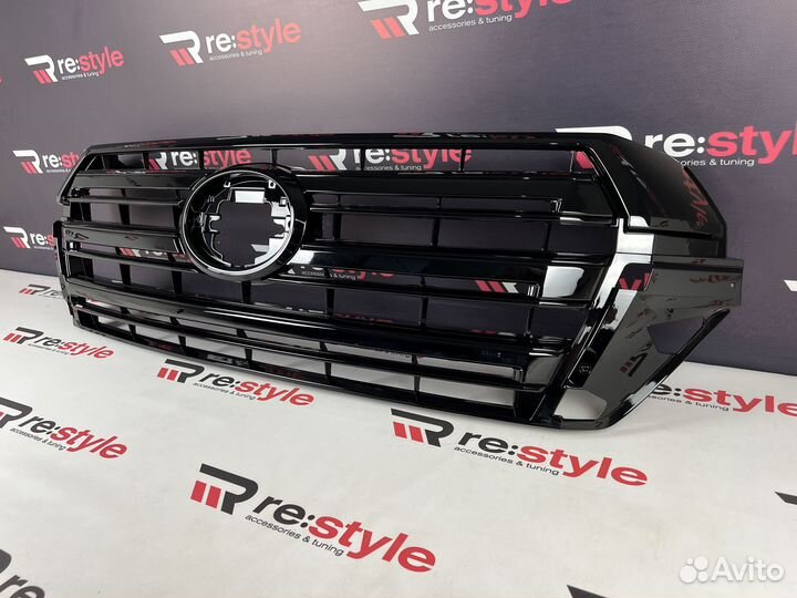 Решетка Toyota Land Cruiser 200 с16г Executive Чер