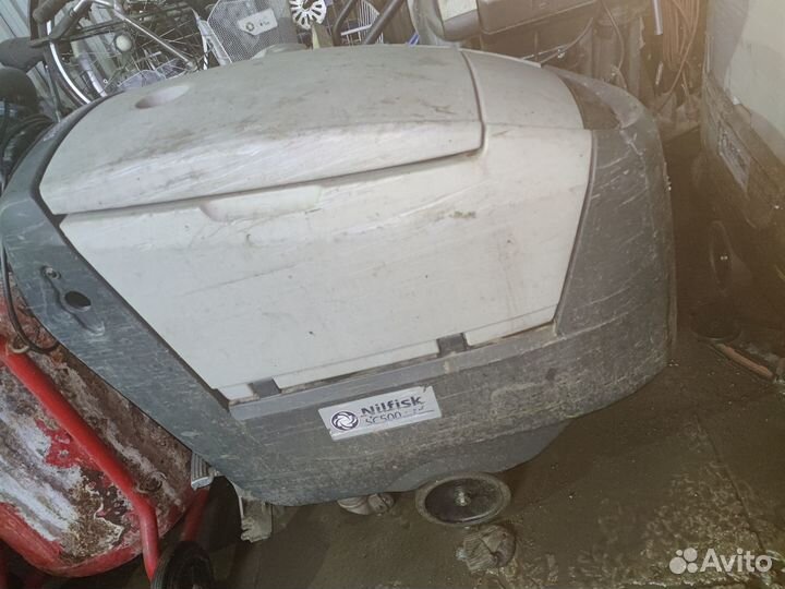 Поломоечная машина аккумуляторная бу