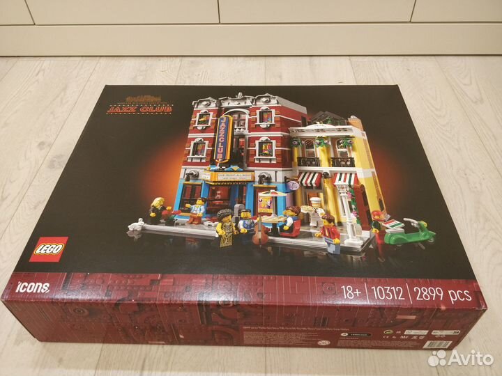 Lego Icons 10312 Jazz Club (Лего джазовый клуб)