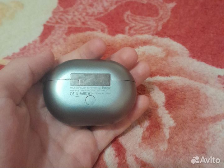 Беспроводные наушники