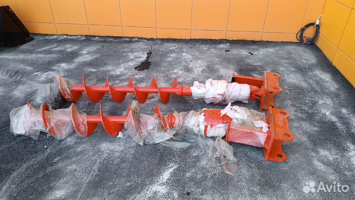 Гидробур (ямобур) на экскаваторы-погрузчики