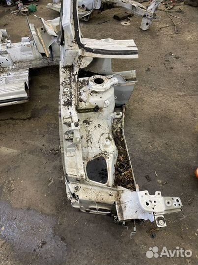 Передний правый лонжерон Opel Astra J GTC купе