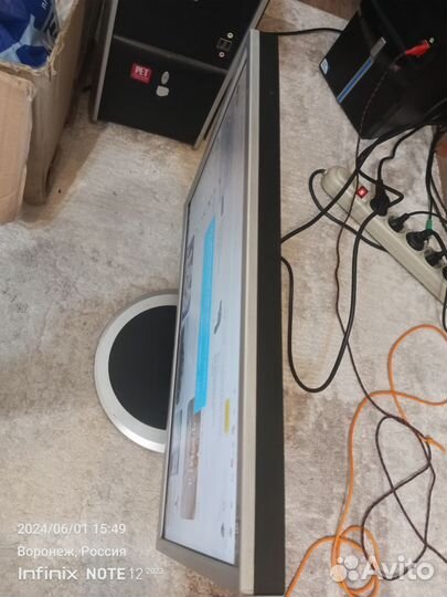 Монитор LG 19 дюймов широкоформатный