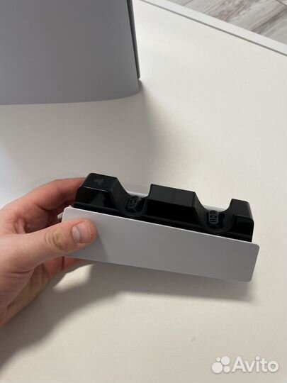 Sony PS5 + 2 джойстика