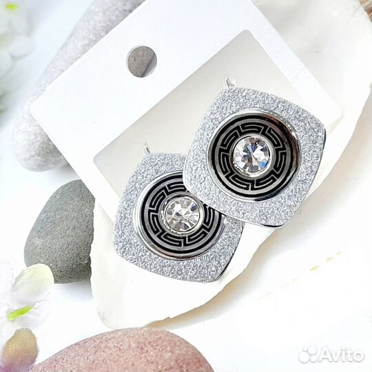 Серьги в ассортименте