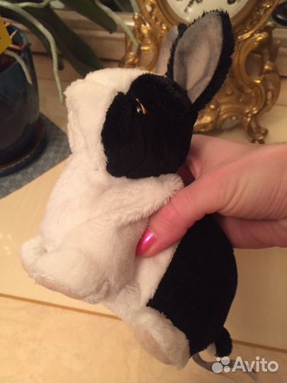 Механическая игрушка кролик