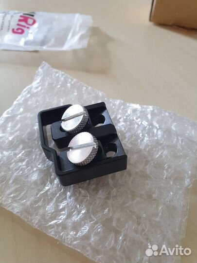 Держатель кабеля hdmi smallrig 2246. для bmpcc 4k