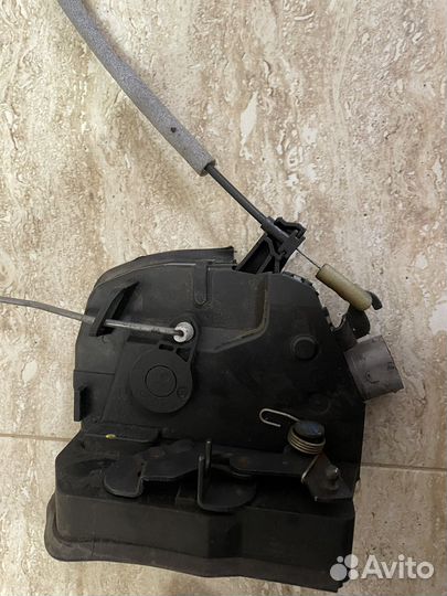 Замок передней правой двери bmw е53