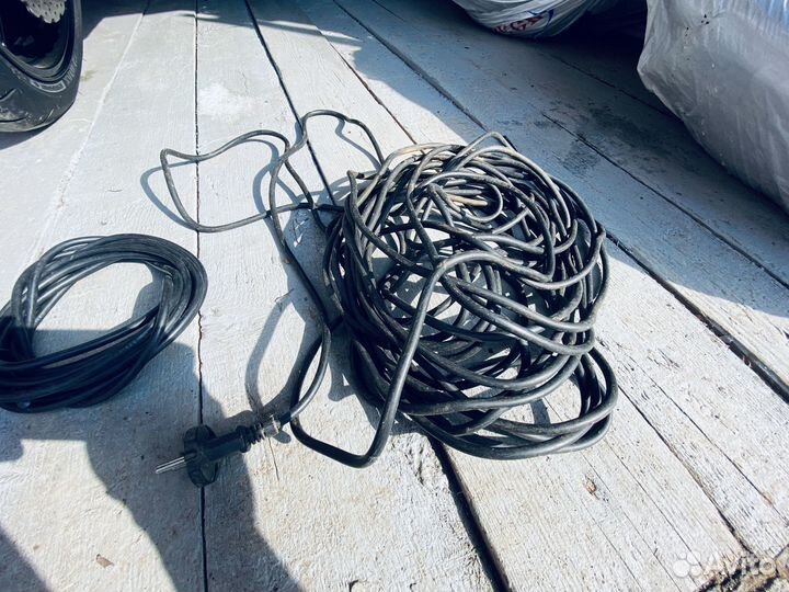 Шнур с вилкой