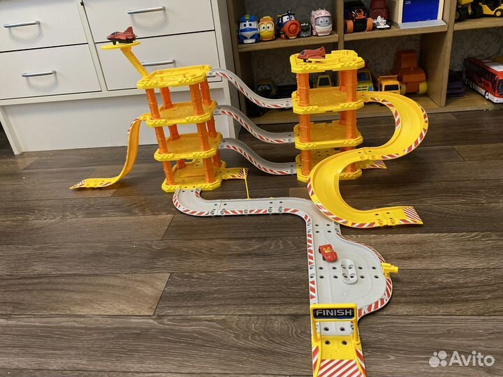 Трек для машинок