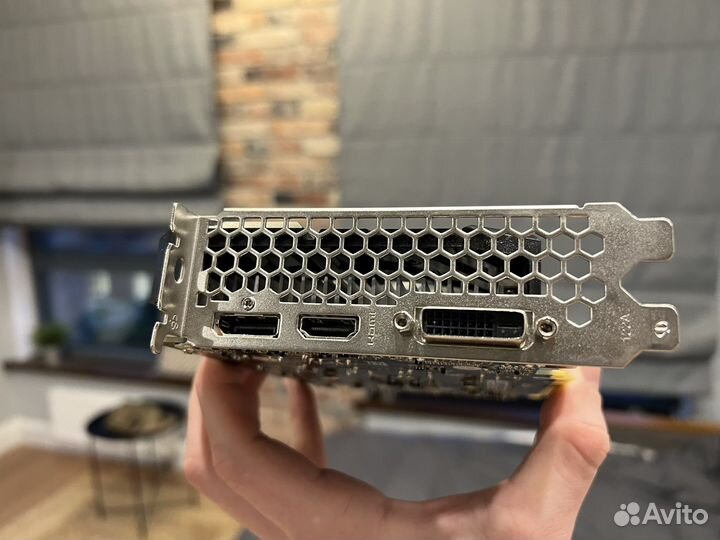 Видеокарта 4 Гб nvidia GeForce GTX 1650 StormX