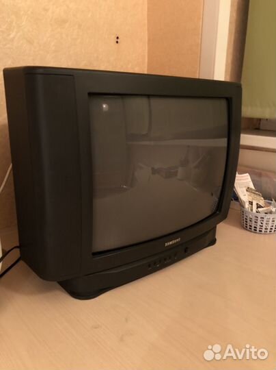 Телевизор samsung