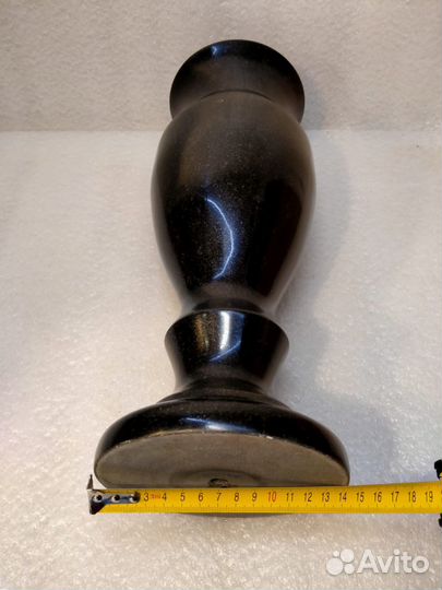 Ваза гранитная 40см Габбро Диабаз