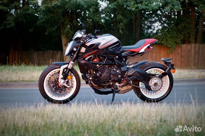 MV Agusta Dragster 800 RR