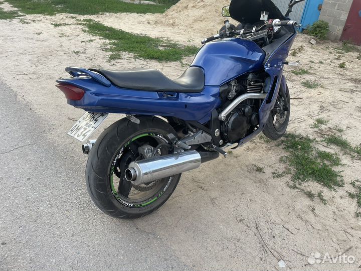 Kawasaki GPZ 1100-ninja