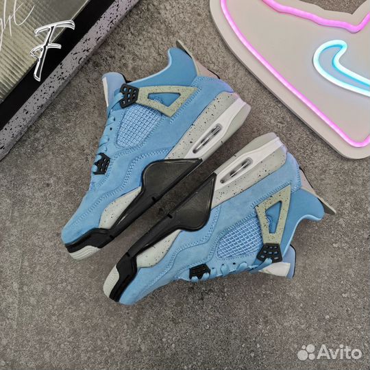 Кроссовки Nike Air Jordan 4 Retro University Blue