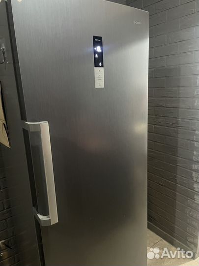 Морозильник вертикальный