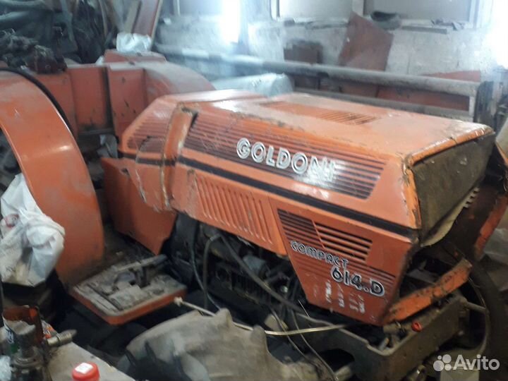 Трактор, 2000