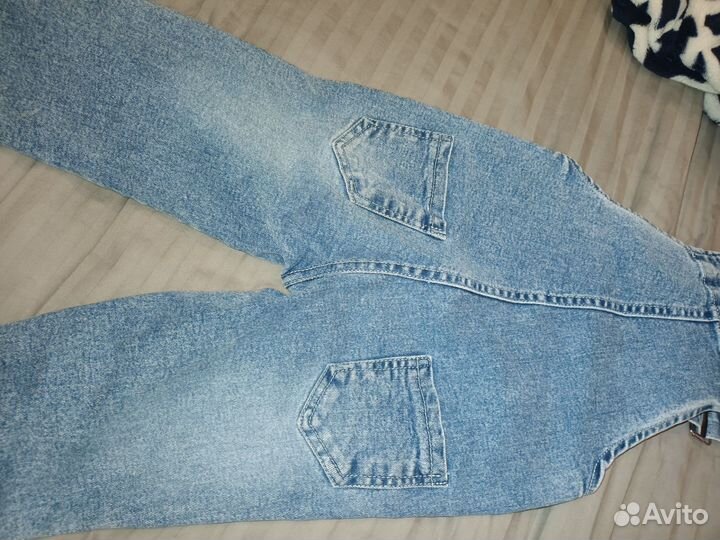 Джинсовый комбинезон для девочки