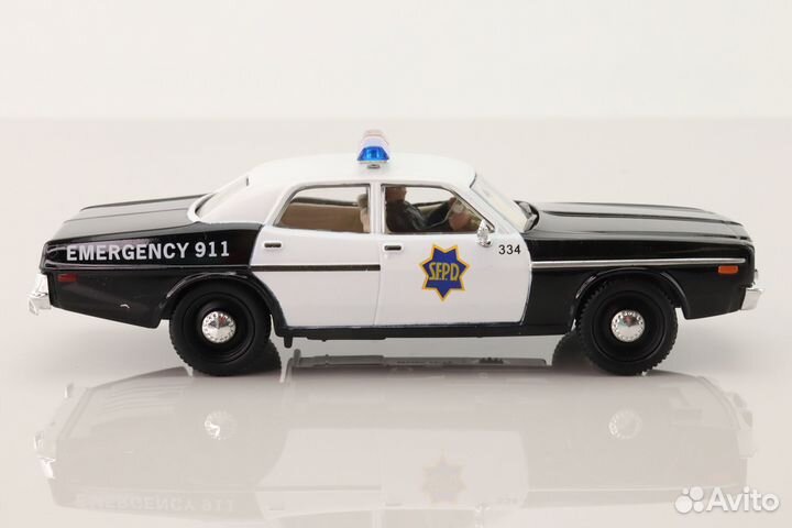 James Bond, Dodge Monaco Police Car