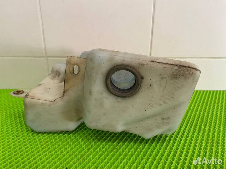 Бачок омывателя лобового стекла Land Rover