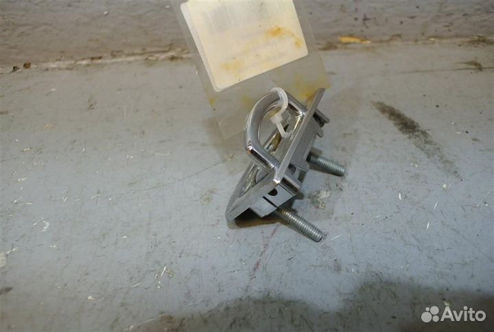 Кронштейн (сопут. товар) Porsche Cayenne 2003-2010