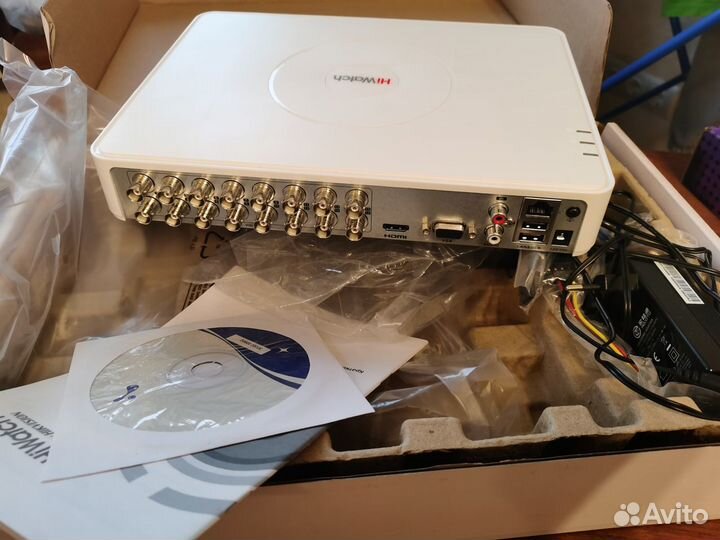 Видеорегистратор HiWatch DS-H216Q
