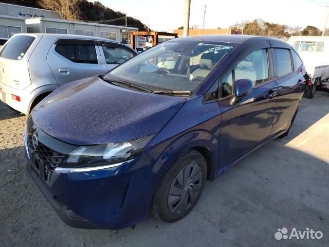 Стеклоподъемник передний правый Nissan Note E13