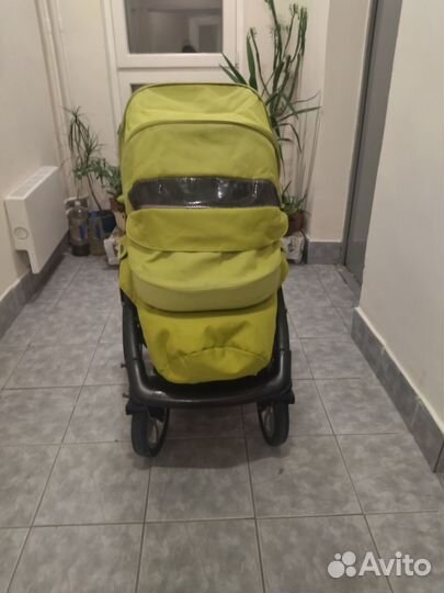 Прогулочная коляска б/у