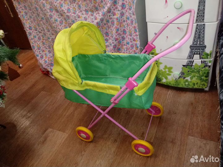 Коляска кукольная