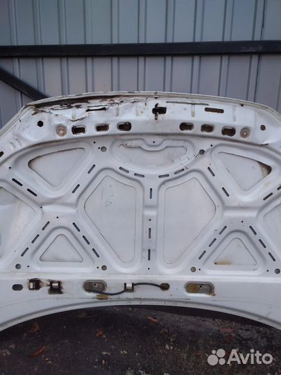 Капот LADA granta 1