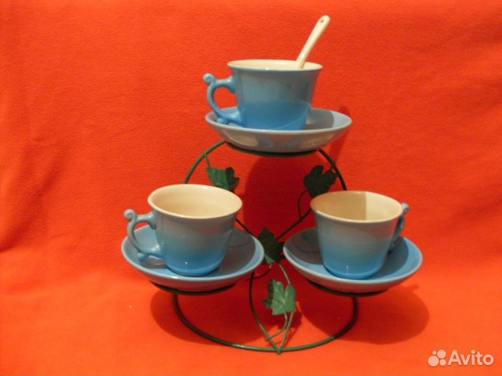 Подставка с чашками