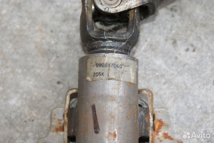 Рулевая колонка вал Mitsubishi Galant EA 990517040