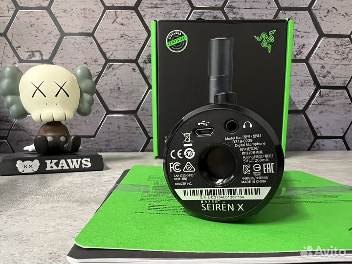 Микрофон Razer Seiren X