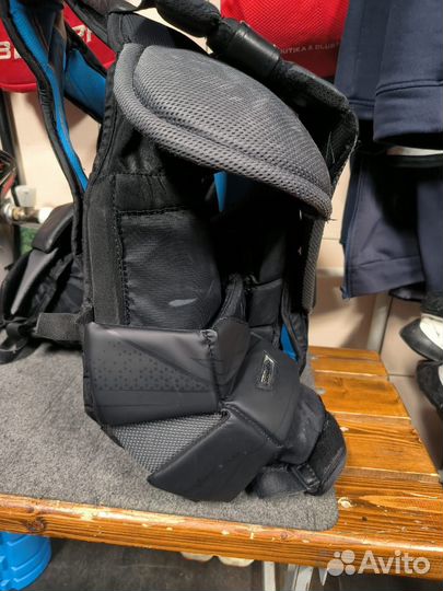 Вратарский нагрудник elete Bauer Int L