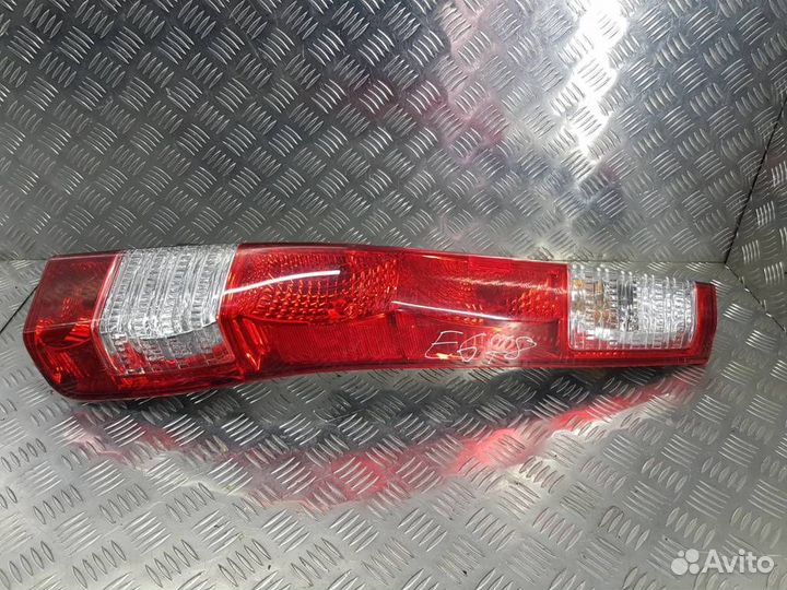 Фонарь задний правый Хонда црв 2 33501-SCA-E11