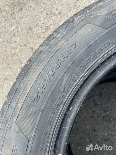 Nexen Roadian CT8 215/65 R17