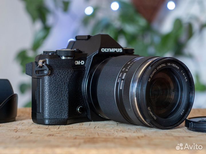 Olympus OM-D E-M5 mark ii / kit 14-150 + допы