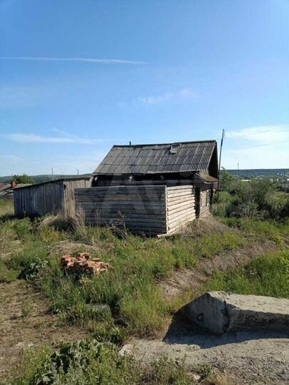 Дом 25 м² на участке 21 сот.