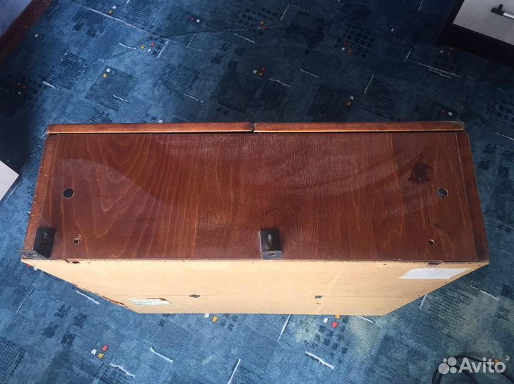 Полка навесная хозяйственная