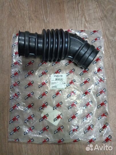 Патрубок воздуховода Opel Astra F