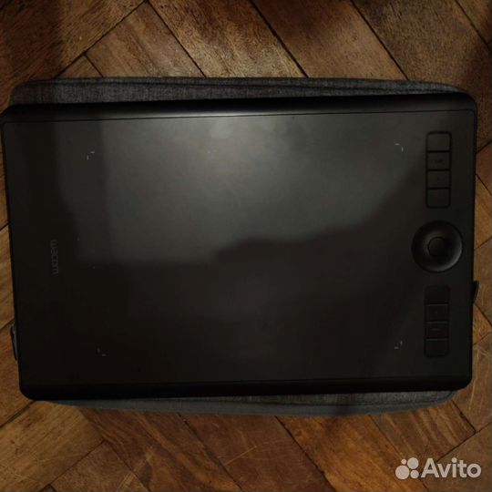 Графический планшет wacom intuos pro PTH-660